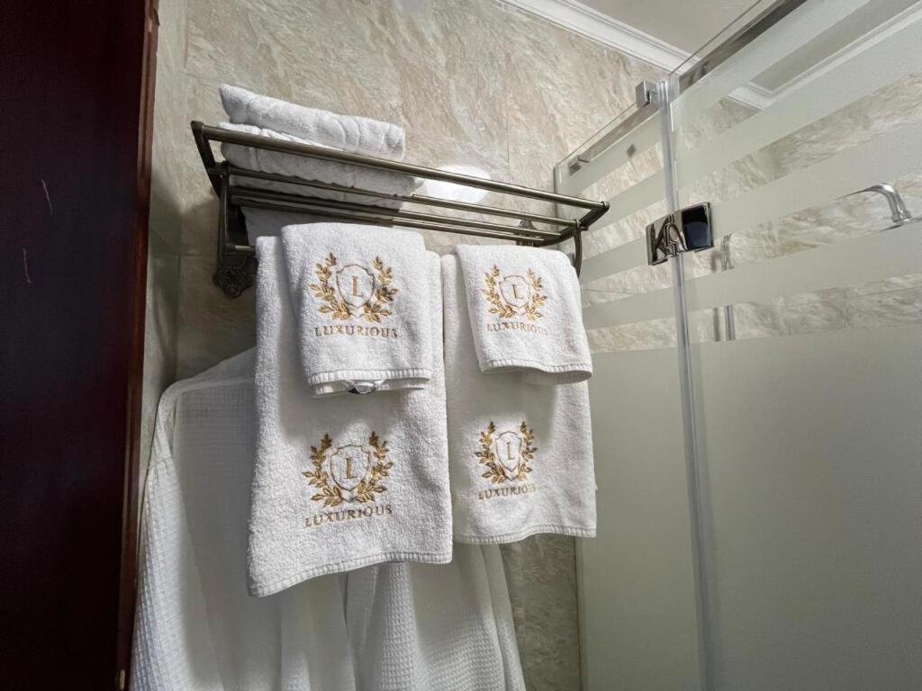 Luxurious Hotel Taraz Kültér fotó