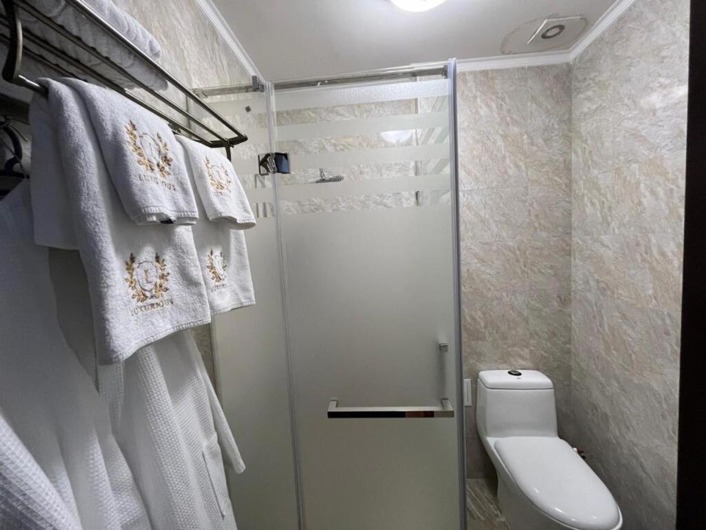 Luxurious Hotel Taraz Kültér fotó
