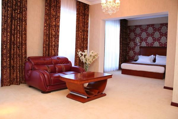 Luxurious Hotel Taraz Kültér fotó