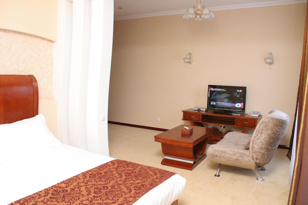 Luxurious Hotel Taraz Kültér fotó